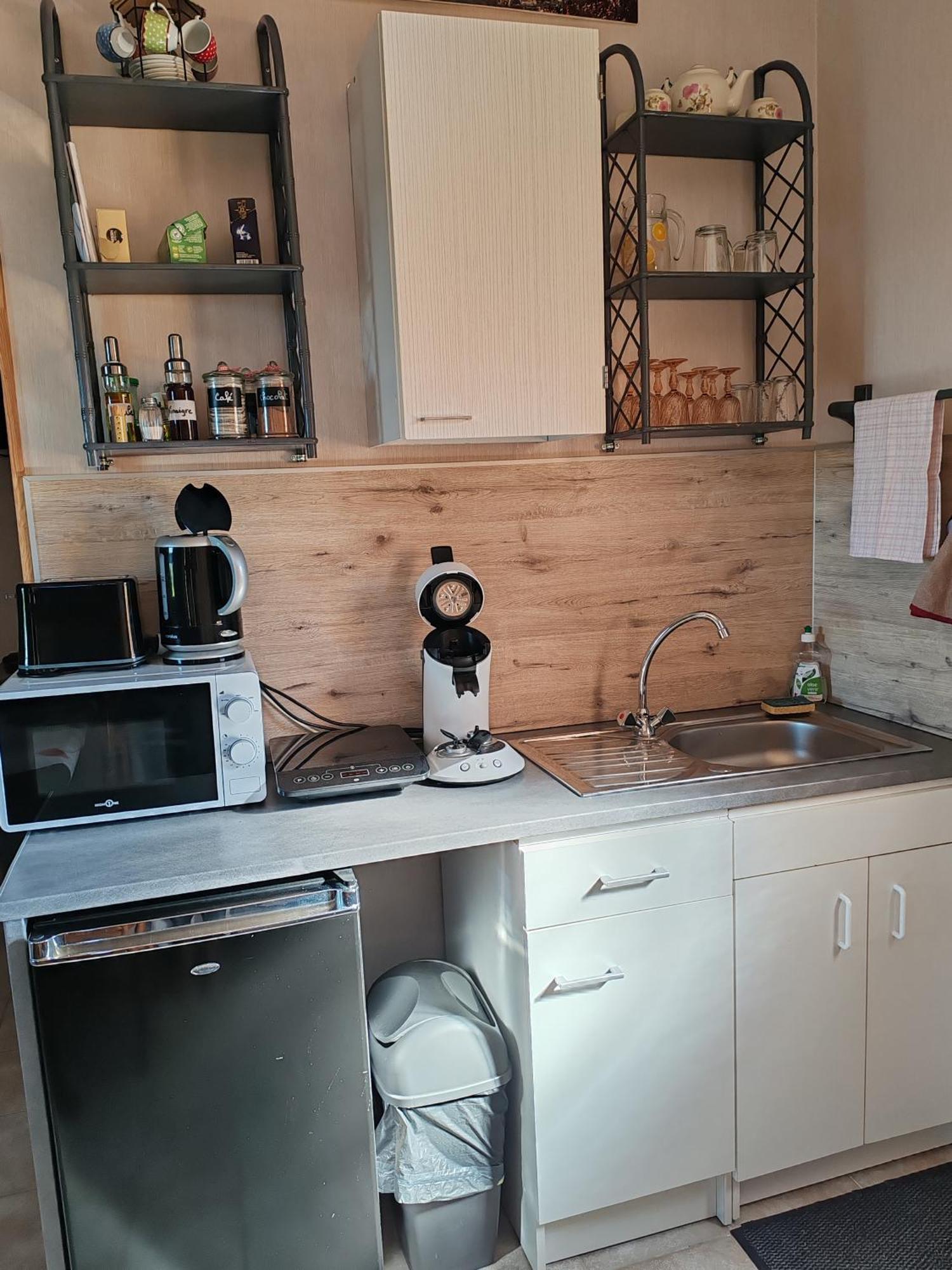 Studio Meuble Independant Chez L'Habitant Uchaux Bilik gambar